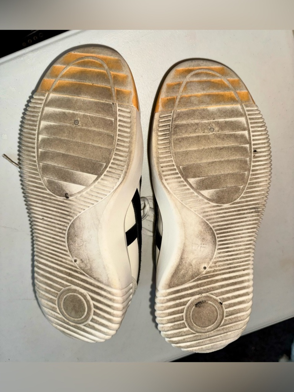 Casual Athletic Sneakers in Beige and Black - Lightweight Comfort - Picture 3 of 7
